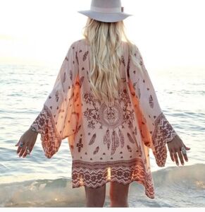 Vintage Spell Skull Tribe Feather Print Robe in pink and Brown